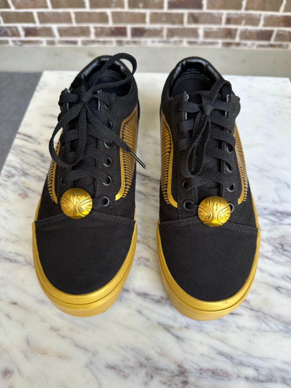 Vans Old Skool Harry Potter Golden Snitch Black Canvas Sneakers Women's 6, EU 36